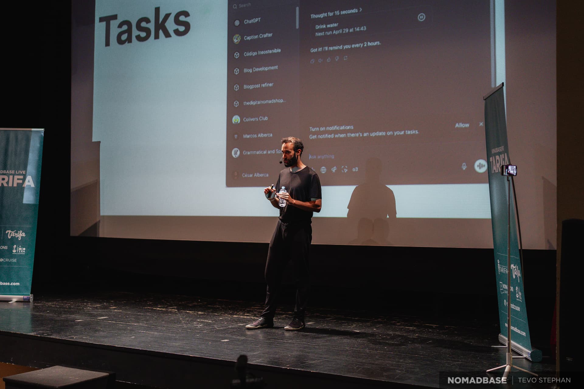 César Alberca speaking
